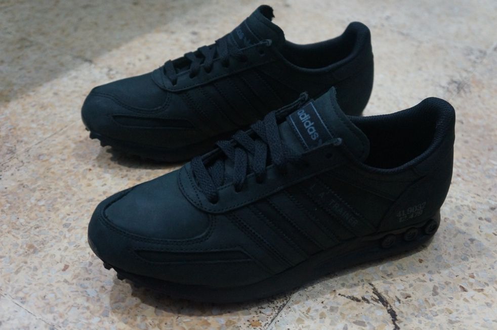 la adidas trainers black la adidas trainers black